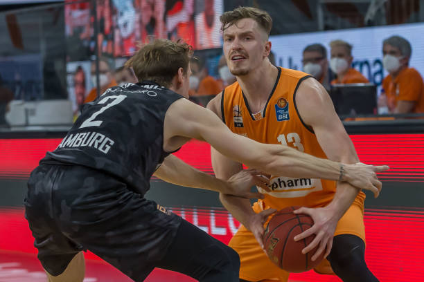 反击节奏快 反击节奏快